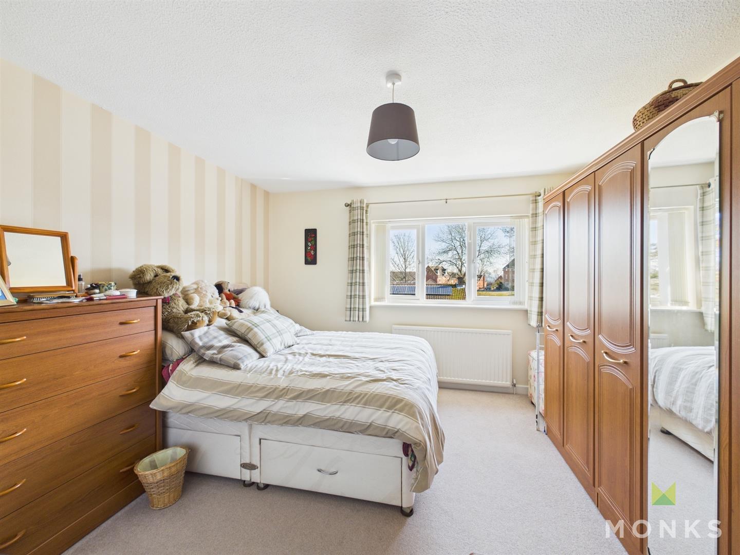 2 Breidden Close, Oswestry, SY11 1TT For Sale